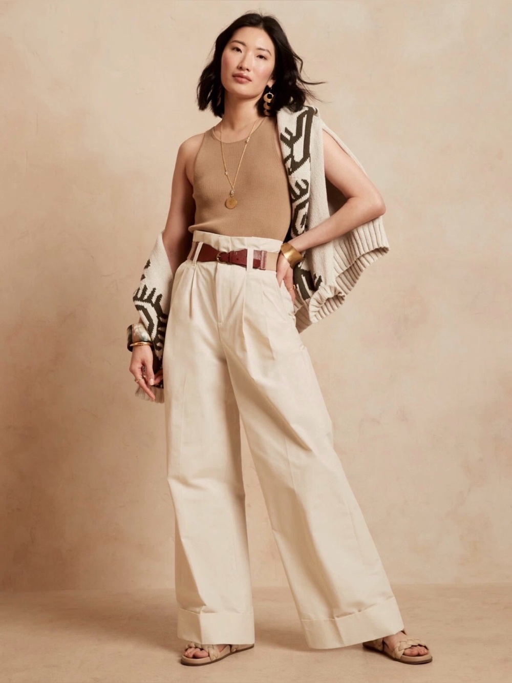Banana Republic High Waist Wide-Leg Paperbag
Pant, Voltage Beige, Sz 8